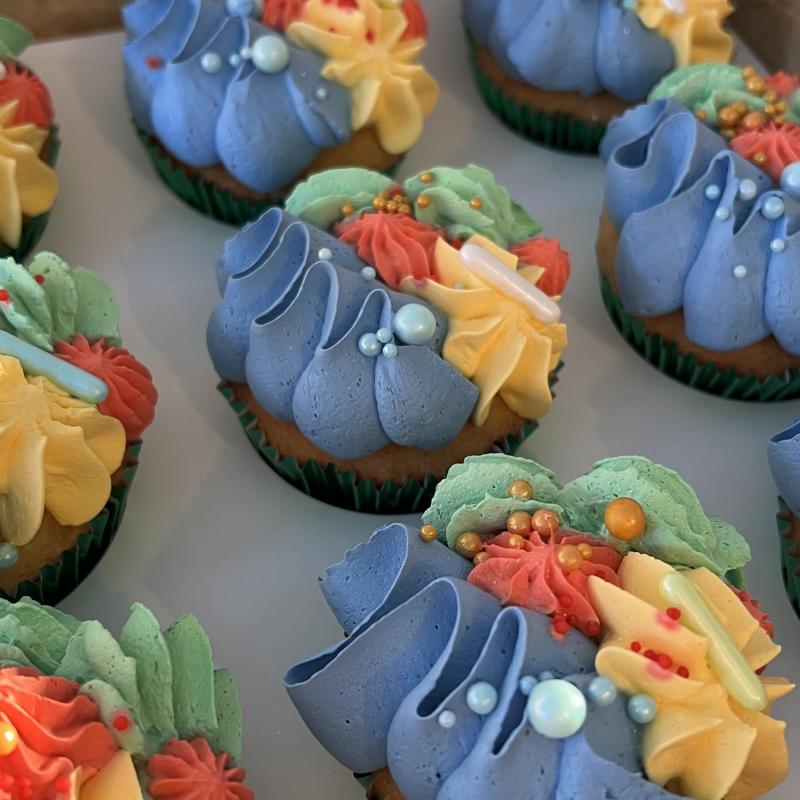 Cupcakes con merengue y fondant