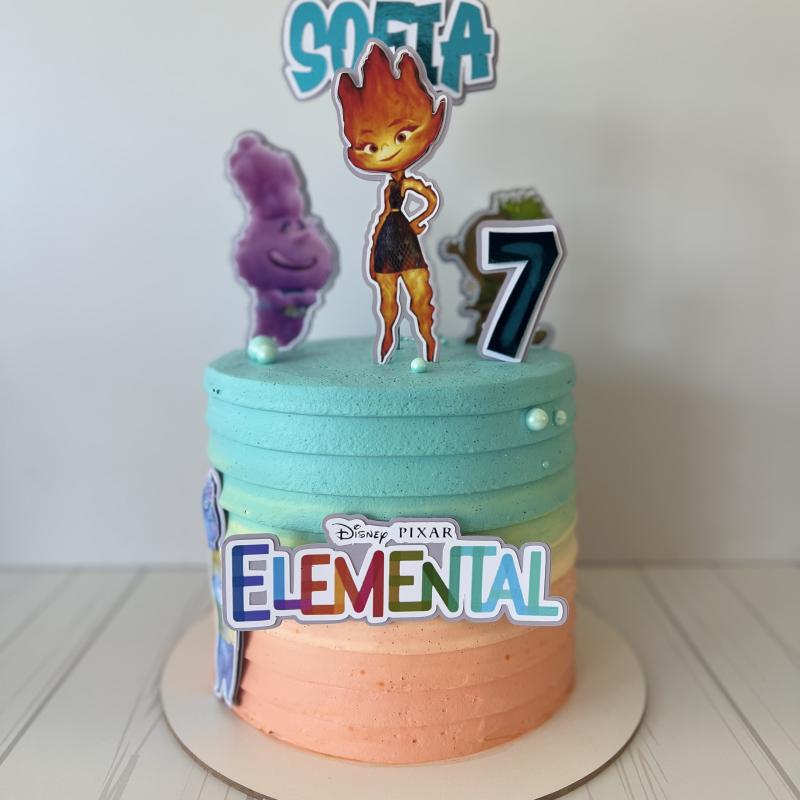 Tortas infantiles con topper a elección.