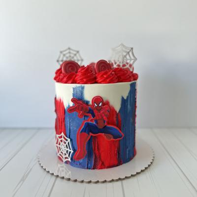 Tortas infantiles con topper a elección.