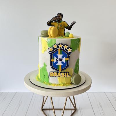Tortas infantiles con topper a elección.
