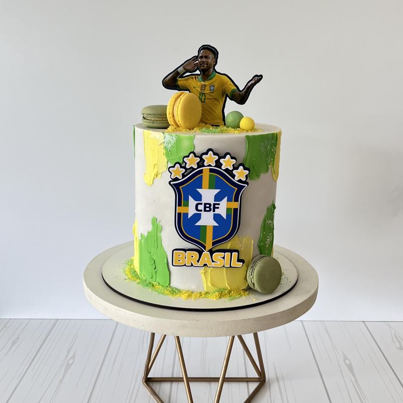 Tortas infantiles con topper a elección.