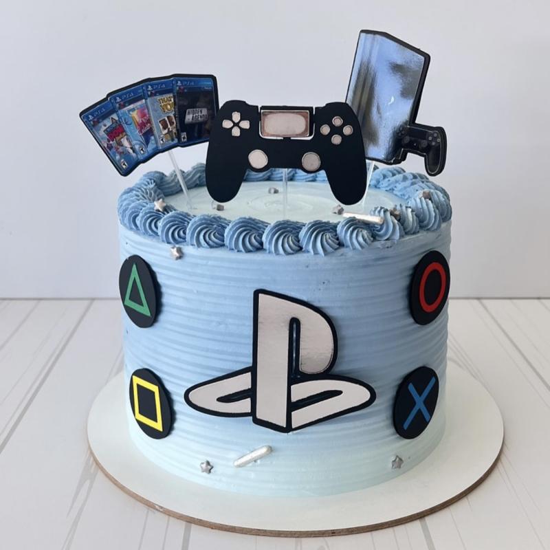 Tortas infantiles con topper a elección.