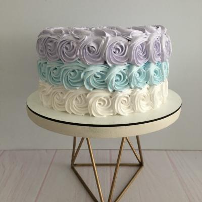 Torta cumpleañera con lamina comestible a elección